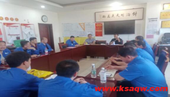 综掘三队召开全员回顾反思专题会