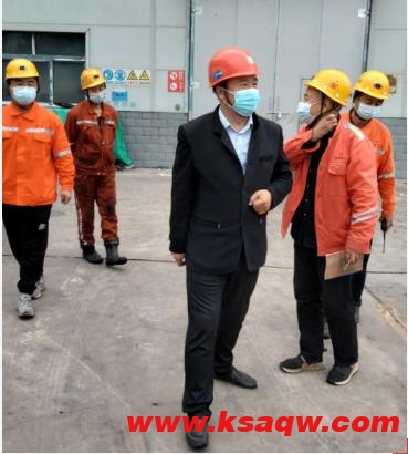 龙王沟煤矿公司开展地面土建、安装工程及生产设施事故隐患排查工作
