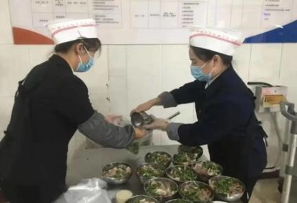 济宁能源运河煤矿：党旗飘在一线，服务职工走心更暖心