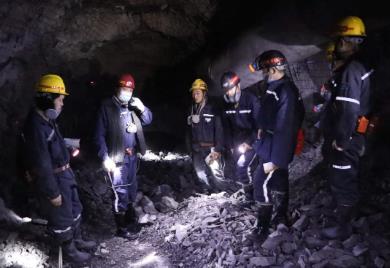 新田煤矿密织岁末安全“防护网”