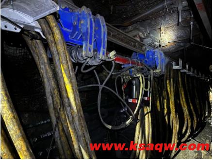 义桥煤矿矿用电缆单轨吊让电缆拉移更安全