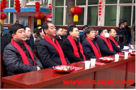 义煤集团党委副书记、工会主席任贵品到新安煤矿进行节日慰问
