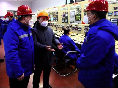 龙煤鹤矿 张秉德慰问节日坚守岗位的干部职工抓好节日期间保供工作确保实现安全生产