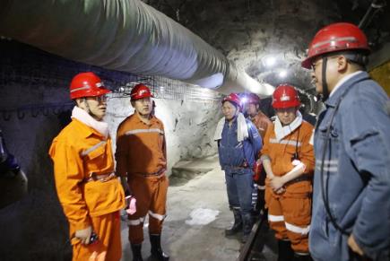 济宁能源总经理王崇景到阳城煤电检查指导工作