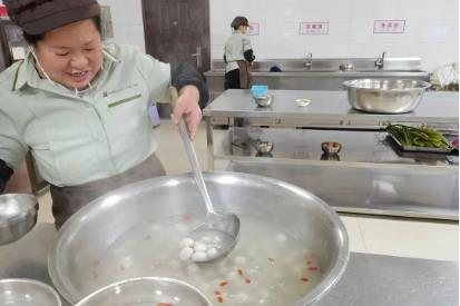 同心聚合力 欢喜“闹”元宵