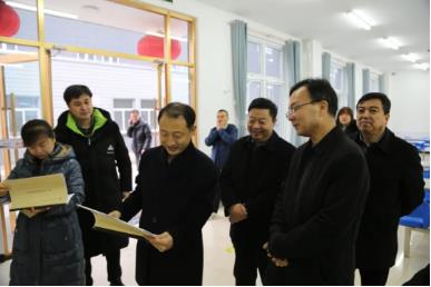 黄陵矿业孙鹏深入机电公司机电二厂检查指导工作