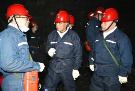 七煤矿业 梁德深入新建矿检查安全生产工作时要求 推广应用新设备 提高生产效率