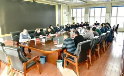 王戈在机电总厂调研座谈会上要求 转变观念发挥整合优势 积极创新拓宽发展途径