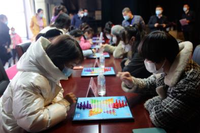 兴安煤矿跳棋比赛迎节日 文娱活动送欢乐
