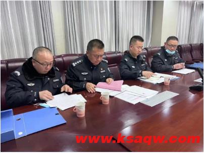 横山区派出所到魏墙煤业公司检查指导全国“两会”期间安全保障工作