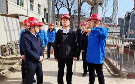 王晓东督导西铭矿玉门35KV变电站安全工作