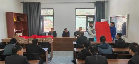 平煤股份四矿为创水平区队送喜报