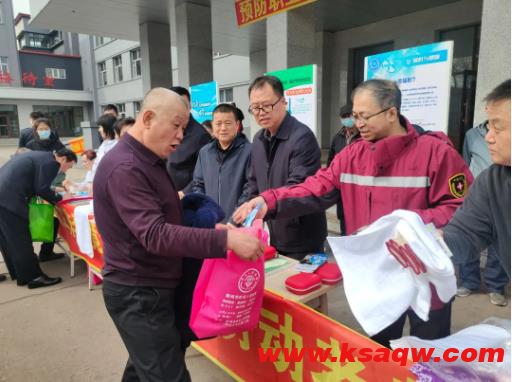 益新煤矿开展职业病防治宣传周活动