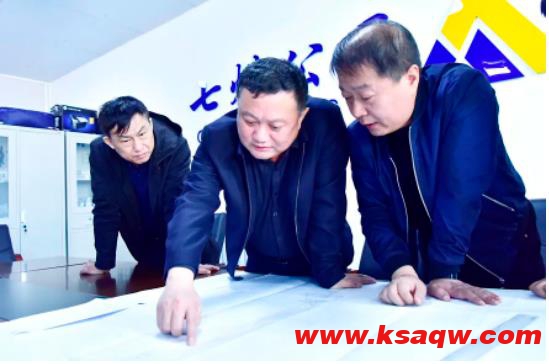 王戈深入七峰煤矿一井检查新井项目工程建设进展情况时强调 倒排工期抢抓进度 全力推进项目建设