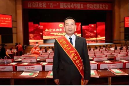 咱们工人有力量——走进羊场湾煤矿综采二队生产二班
