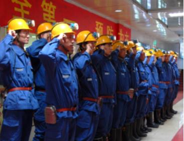 羊东矿精准“师带徒”助力职工提技能