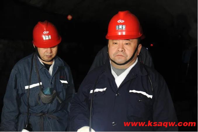 鞠超深入新兴矿检查安全生产工作时要求 抓实重点环节管理 全面提高单进水平