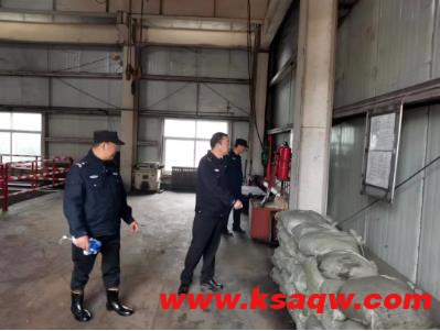 下峪口矿拧紧雨季安全“螺丝钉”