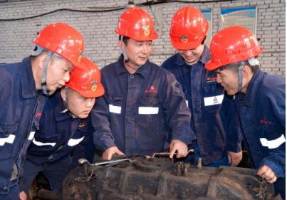 下峪口矿创新工作室被省总命名为首批全省示范性观摩学习点