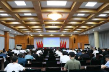 白庄煤矿：总工程师上讲台