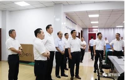 杨林到恒泰公司调研指导工作