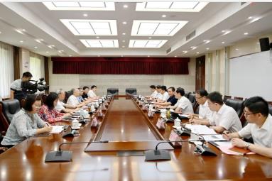 中国煤炭工业协会领导来淮河能源控股集团调研