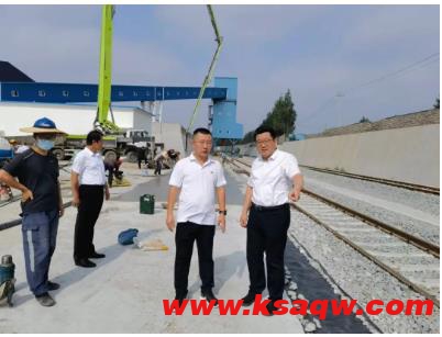 王忠刚到鲁西储配煤基地泰惠园区现场办公
