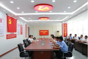 白庄煤矿召开复退军人座谈会