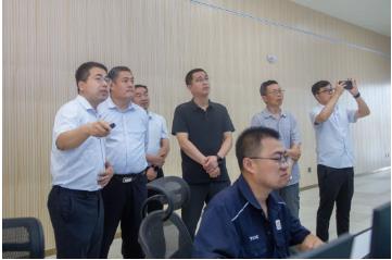 山西东泰集团到巴拉素煤业公司参观调研