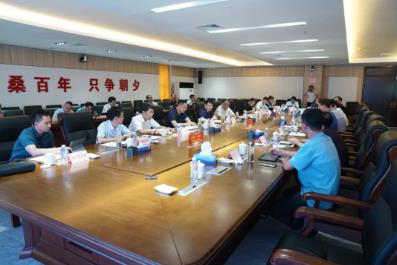 煤业公司党委副书记、总经理刘结高来矿调研指导工作