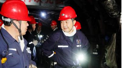 刘鹏飞在鹤岗矿业公司兴安矿调研检查时强调：加强灾害超前防治推动企业高质量发展