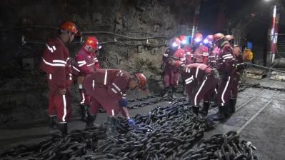 王家山矿西二202综放工作面设备安装工作顺利完成