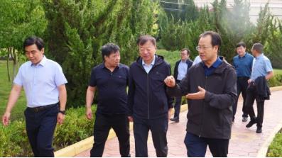 新疆锦恒集团公司到大水头矿走访调研