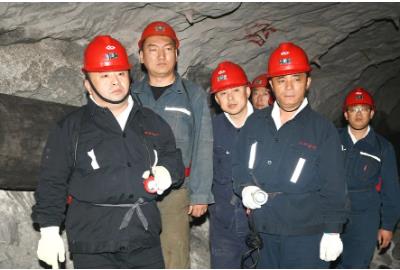 鞠超深入胜利矿检查技改矿井项目工程建设进展情况时要求 履职尽责抓工作 做好保障强服务
